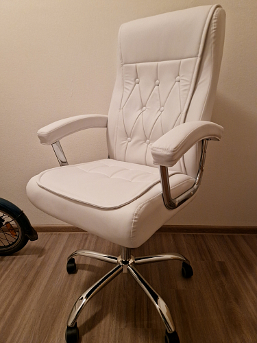 Компьютерное кресло Class white фото покупателя 60