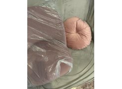 Стул на металлокаркасе Gabi 1 бежевый / черный с серебряными наконечниками фото покупателя 463