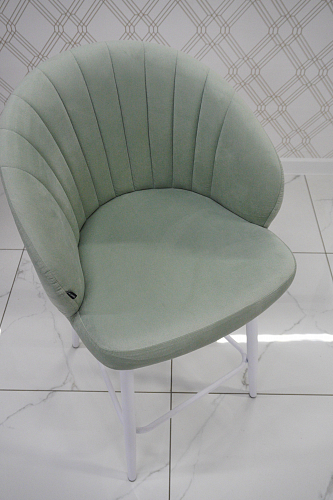 Полубарный стул Бэнбу velutto 49 / белый из шоурума 1