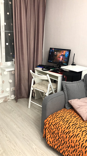 Стол компьютерный Джаз-24 правый белый фото покупателя 24