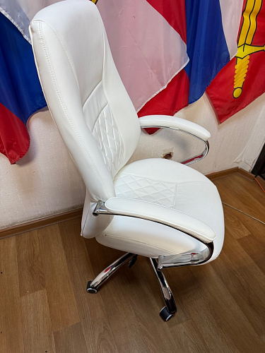 Компьютерное кресло Aragon белое фото покупателя 197