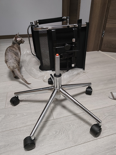 Компьютерное кресло Reus черное фото покупателя 21