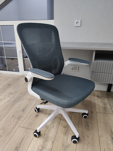 Компьютерное кресло Konfi dark gray / pink / white фото покупателя 122