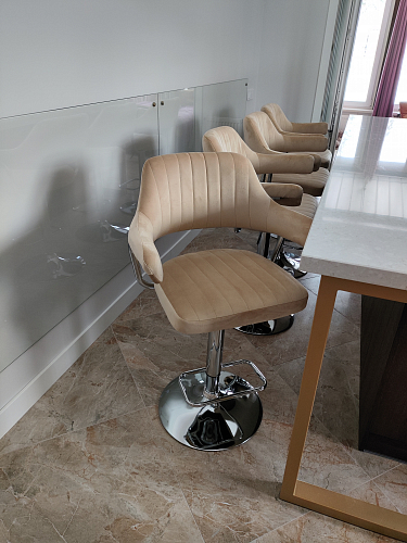 Барный стул Dobrin Charly gold бежевый велюр MJ9-10 фото покупателя 1