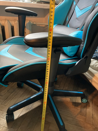 Компьютерное кресло Racer черное / бежевое фото покупателя 58