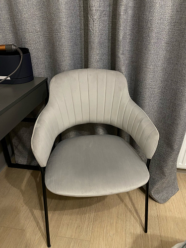 Стул на металлокаркасе Инклес дымчатый / черный глянец фото покупателя 36