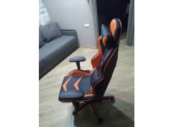 Компьютерное кресло Racer черное / оранжевое фото покупателя 96