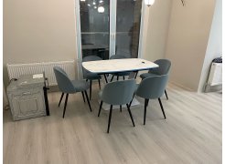 Стул на металлокаркасе Gabi 1 бежевый / черный с серебряными наконечниками фото покупателя 517