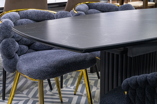 Стеклянный стол Фестер 140(180)х80 кристл статуарио / черный из шоурума 1