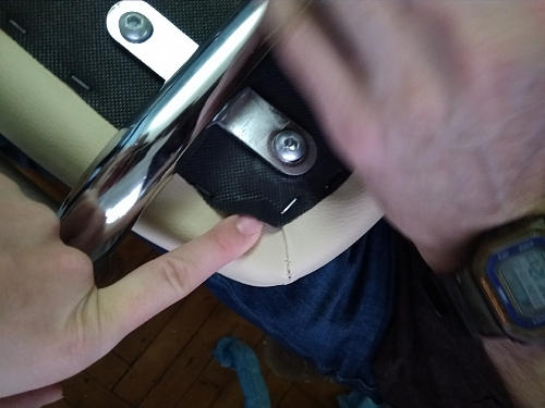 Компьютерный стул Arm бежевый фото покупателя 4