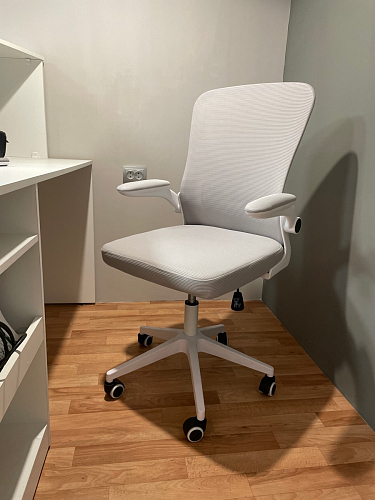 Компьютерное кресло Konfi light gray / white фото покупателя 319