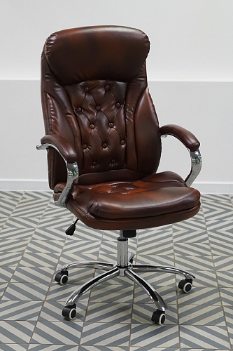 Компьютерное кресло Rich коричневое из шоурума 2