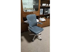 Компьютерное кресло Konfi blue / white фото покупателя 281