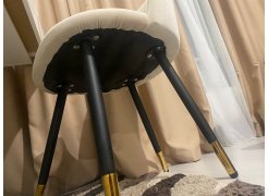 Стул на металлокаркасе Gabi 1 бежевый / черный с серебряными наконечниками фото покупателя 328