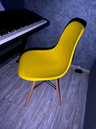 Пластиковый стул Eames PC-015 желтый фото покупателя 251