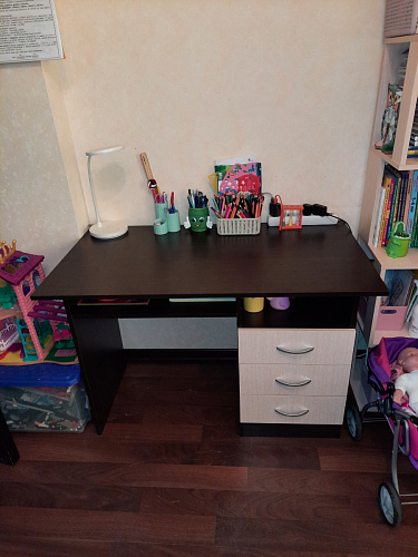 Стол письменный Бриз МДФ волна лайм / ясень светлый фото покупателя 24