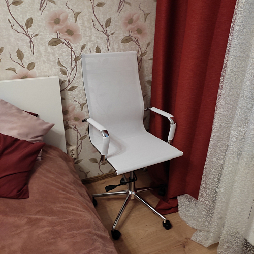 Компьютерное кресло Reus черная сетка / хром фото покупателя 88