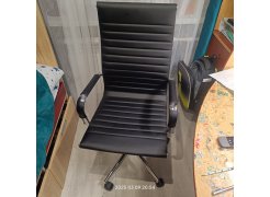 Компьютерное кресло Reus черная сетка / хром фото покупателя 74