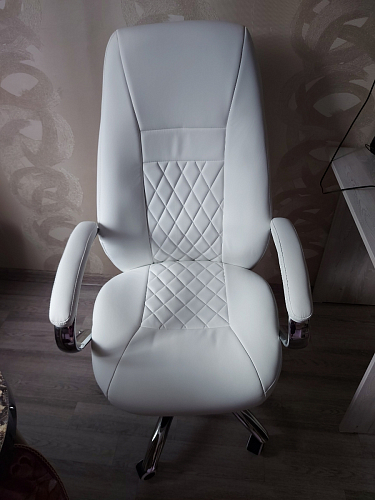 Компьютерное кресло Aragon белое фото покупателя 53