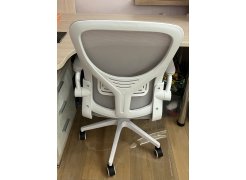 Компьютерное кресло Konfi light gray / white фото покупателя 185