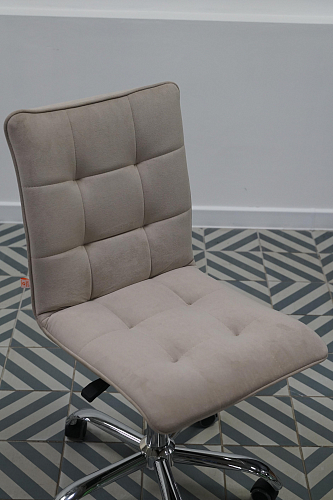 Компьютерное кресло Zero молочный 4 из шоурума 1