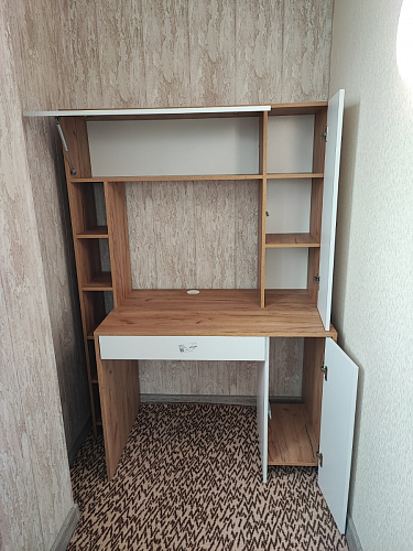 Письменный стол Комфорт 12.71 дуб золотой craft / белая аляска  - Уцененный экземпляр фото покупателя 15