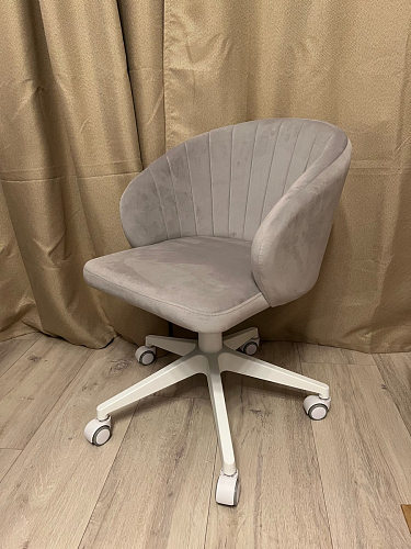 Компьютерное кресло Пард confetti silver серый / черный фото покупателя 136