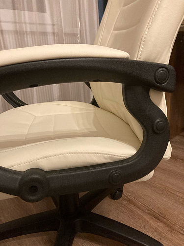 Компьютерное кресло Kadis кремовое фото покупателя 37