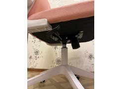 Компьютерное кресло Konfi light gray / white фото покупателя 221