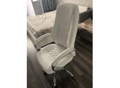 Компьютерное кресло Aragon белое фото покупателя 214