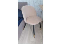 Стул на металлокаркасе Gabi 1 бежевый / черный с серебряными наконечниками фото покупателя 58