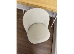 Стул на металлокаркасе Gabi 1 бежевый / черный с серебряными наконечниками фото покупателя 256