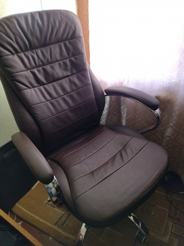 Компьютерное кресло Tomar коричневое фото покупателя 48