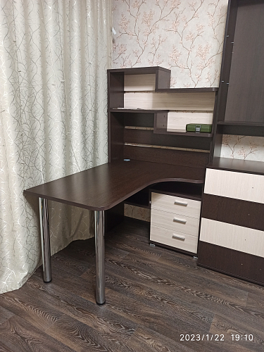 Письменный стол СР-132-130 левый с надстройкой шамони-ч / карамель фото покупателя 7