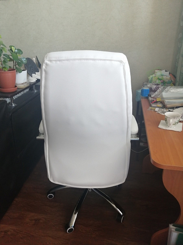 Компьютерное кресло Aragon белое фото покупателя 293