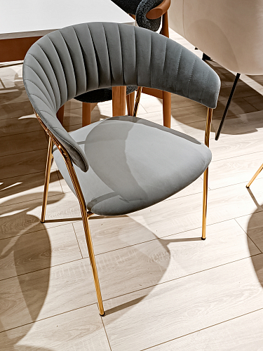 Кресло Turin пудровый / золото из шоурума 9